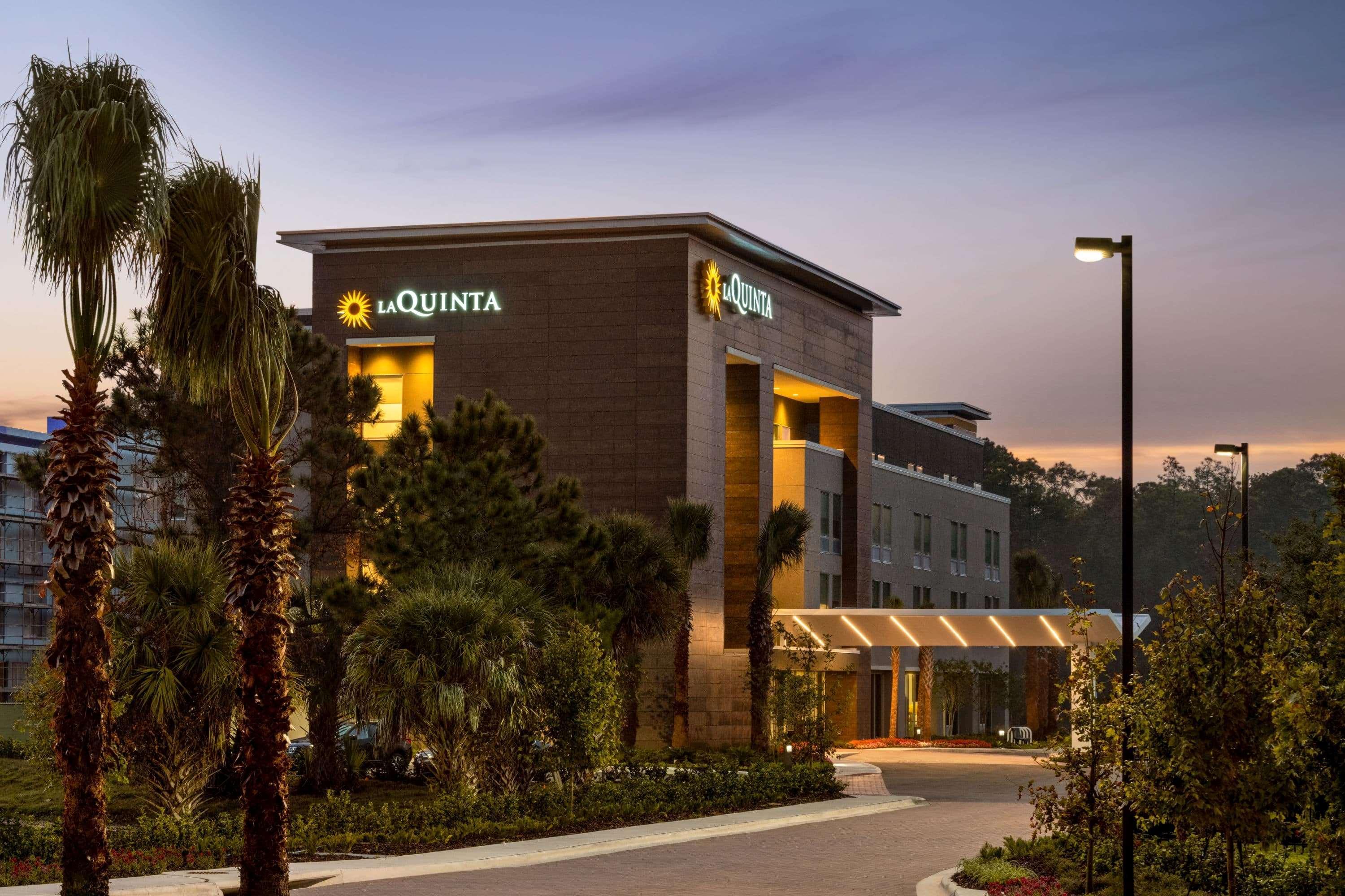 La Quinta Inn & Suites By Wyndham Orlando I-Drive Theme Parks Williamsburg Eksteriør billede